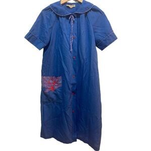 Vintage housecoat night gown blue w red embroidered flowers cotton Sz S